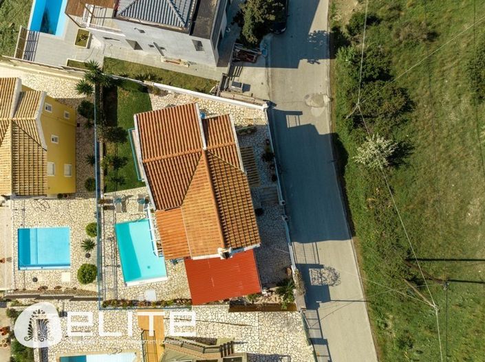 Image No.12-2 Bed Villa for sale