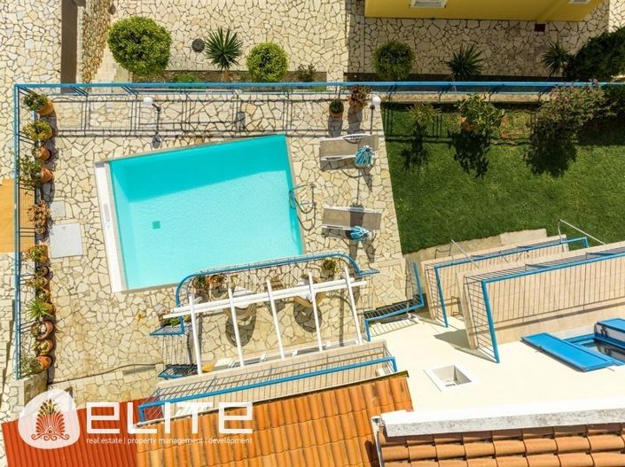 Image No.14-2 Bed Villa for sale