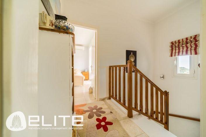 Image No.21-2 Bed Villa for sale