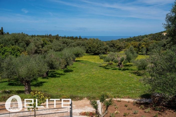 Image No.12-2 Bed Villa for sale