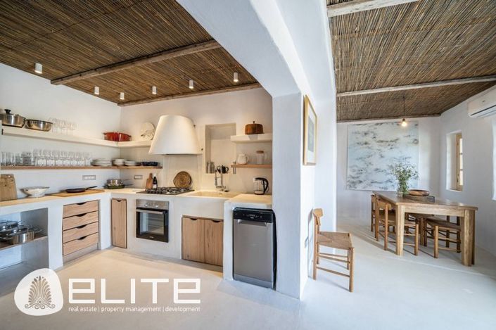 Image No.5-2 Bed Villa for sale