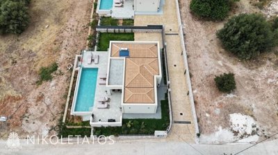 e-608802935
