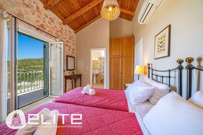 Image No.14-4 Bed Villa for sale