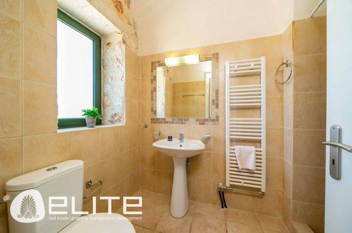 Image No.15-4 Bed Villa for sale