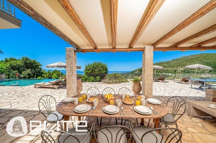 Image No.28-4 Bed Villa for sale