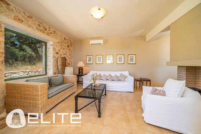 Image No.8-4 Bed Villa for sale