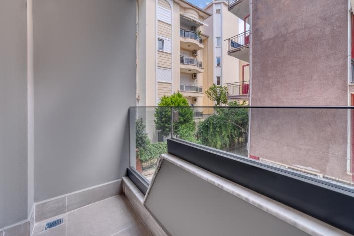 Image No.18-2 Bed Apartment for sale