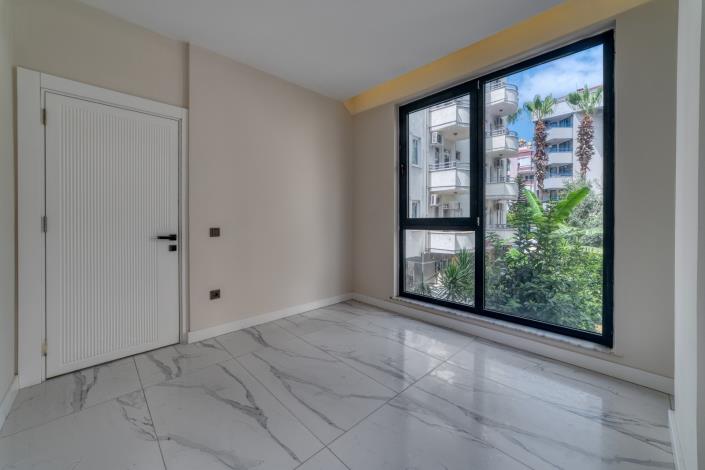 Image No.29-2 Bed Apartment for sale