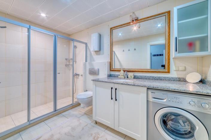 Image No.45-2 Bed Apartment for sale