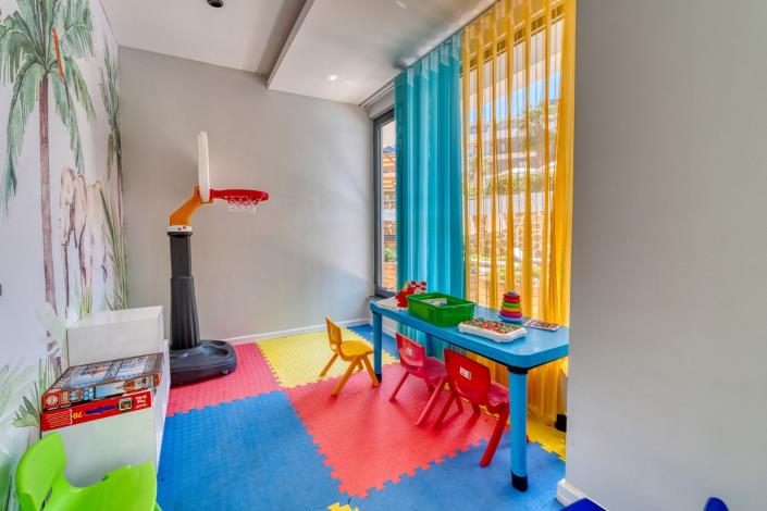 Image No.10-1 Bed Apartment for sale