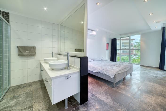 Image No.26-3 Bed Apartment for sale