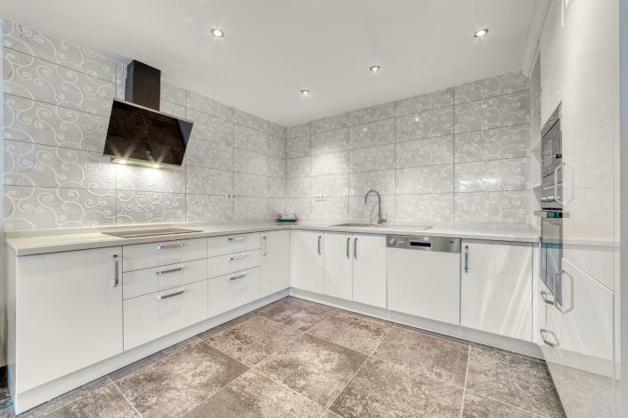 Image No.44-3 Bed Apartment for sale