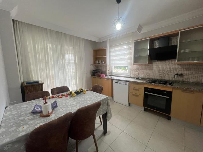 Image No.8-3 Bed Apartment for sale