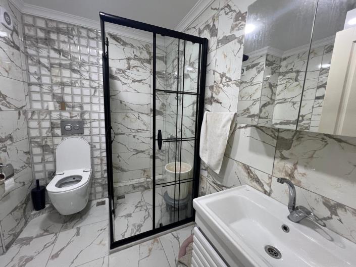 Image No.18-3 Bed Apartment for sale