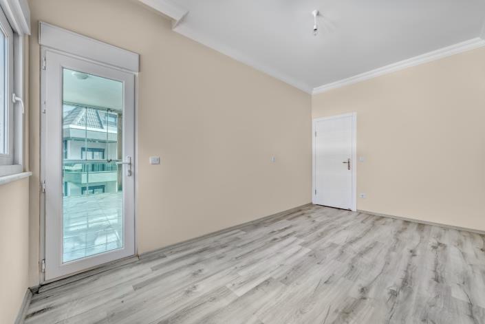 Image No.18-1 Bed Apartment for sale