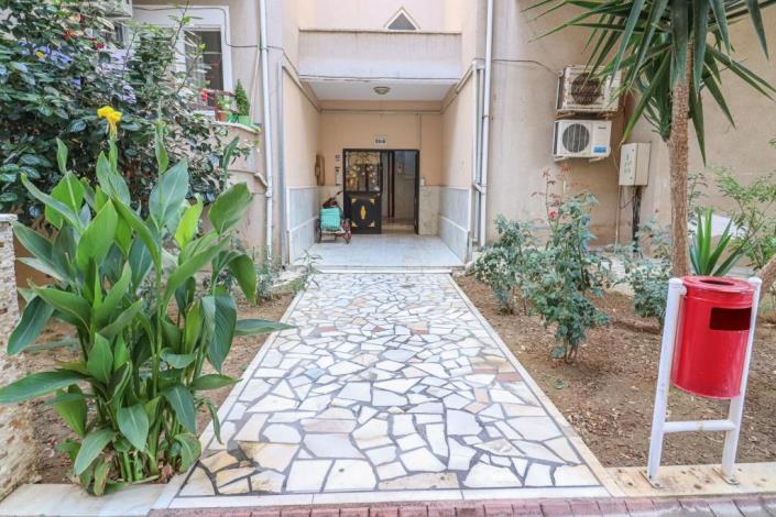 Image No.20-2 Bed Apartment for sale