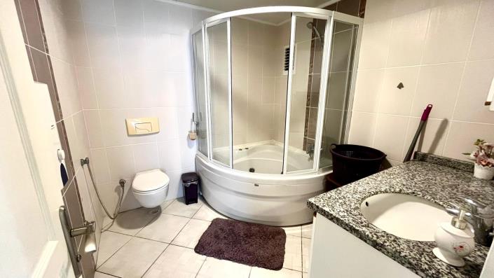 Image No.13-2 Bed Apartment for sale