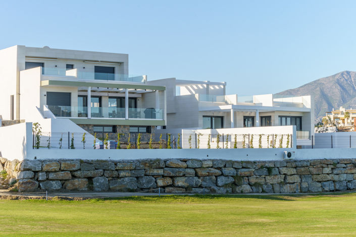 Image No.1-3 Bed Villa for sale