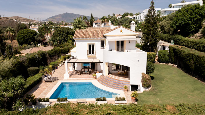 Image No.1-4 Bed Villa for sale