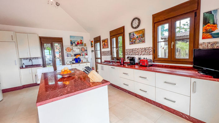 Image No.11-4 Bed Villa for sale