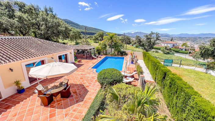 Image No.2-4 Bed Villa for sale