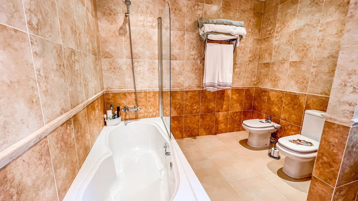 Image No.26-4 Bed Villa for sale