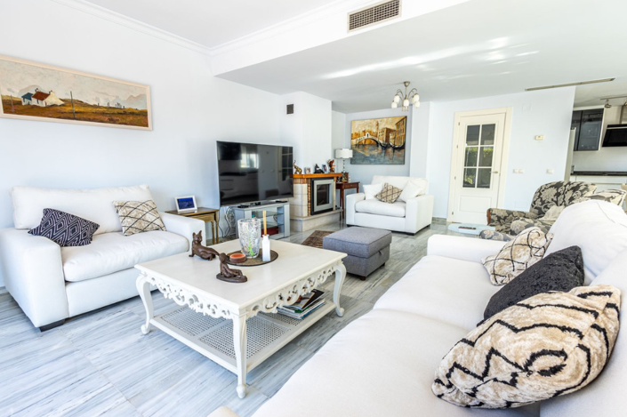 Image No.12-3 Bed Villa for sale