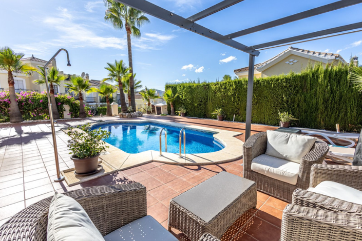 Image No.2-3 Bed Villa for sale