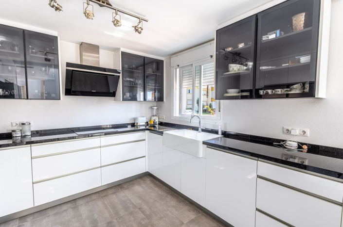 Image No.5-3 Bed Villa for sale