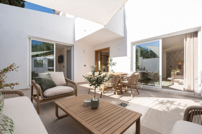 Image No.1-3 Bed Townhouse for sale
