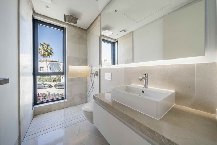 Image No.15-4 Bed Villa for sale