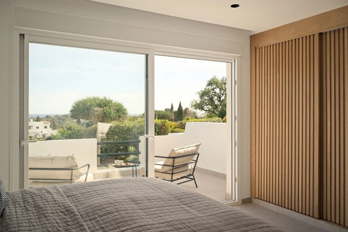 Image No.25-4 Bed Townhouse for sale