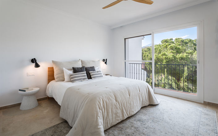 Image No.29-4 Bed Townhouse for sale