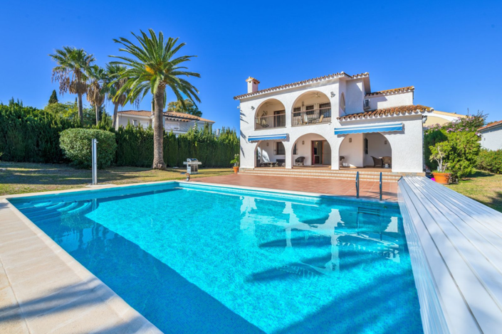 Image No.1-5 Bed Villa for sale