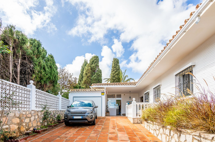 Image No.11-4 Bed Villa for sale