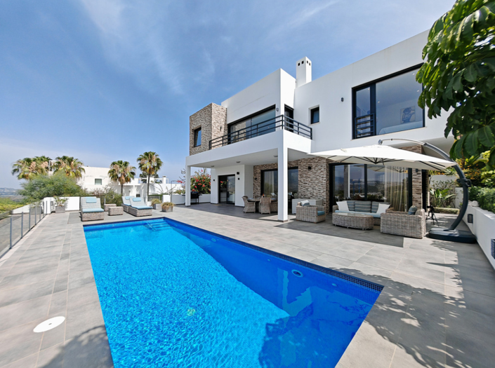 Image No.1-4 Bed Villa for sale