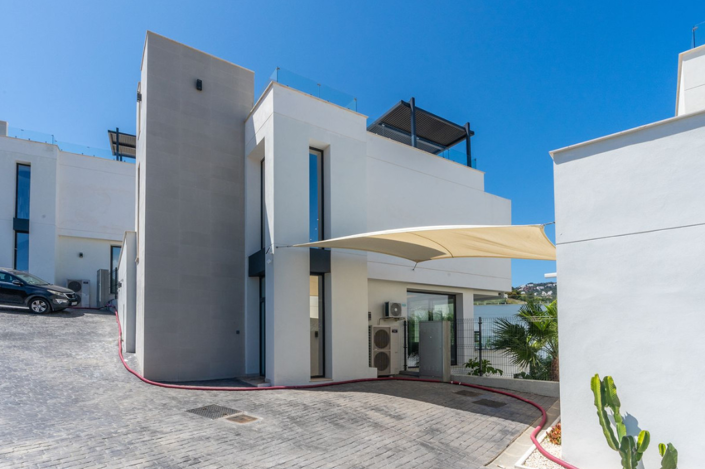 Image No.23-4 Bed Villa for sale