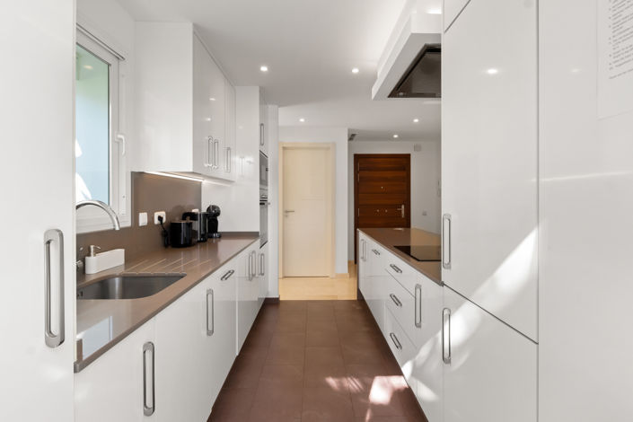 Image No.25-2 Bed Apartment for sale