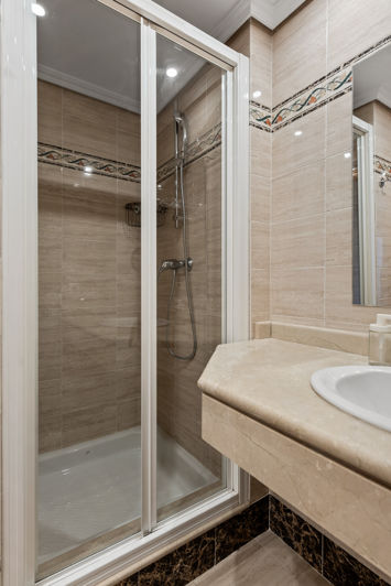 Image No.25-Penthouse de 2 chambres à vendre à Estepona