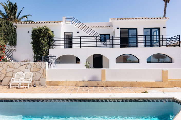 Image No.1-5 Bed Villa for sale