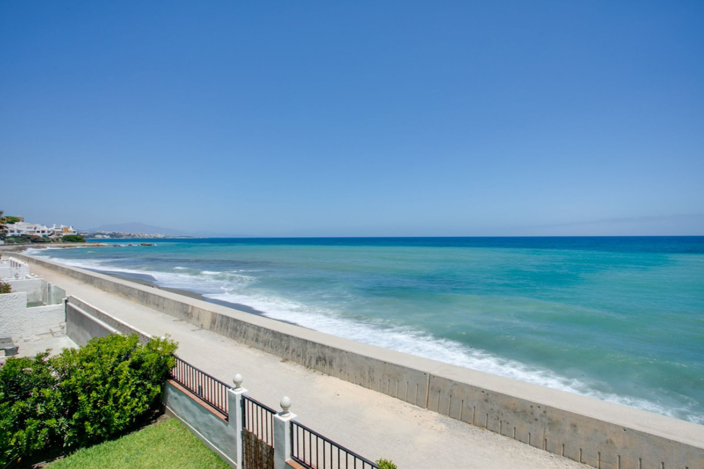 Image No.3-3 Bed Villa for sale