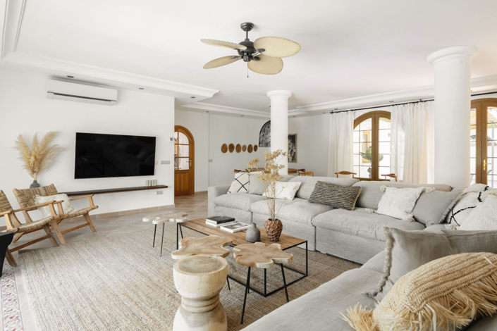 Image No.6-5 Bed Villa for sale