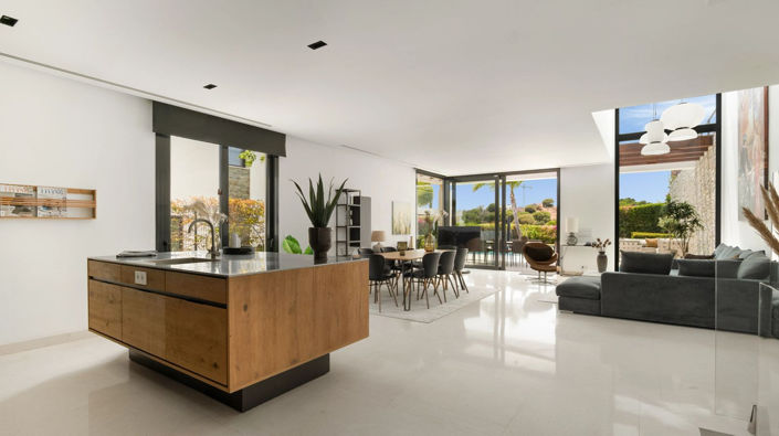 Image No.7-5 Bed Villa for sale