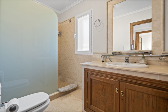 Image No.22-5 Bed Villa for sale