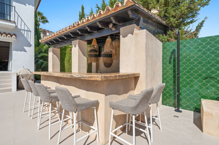 Image No.5-5 Bed Villa for sale