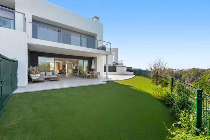 Image No.1-3 Bed Villa for sale