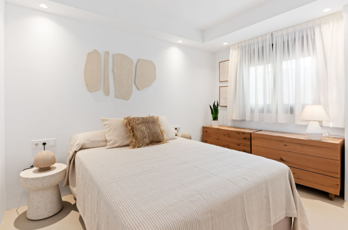 Image No.13-4 Bed Penthouse for sale