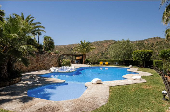 Image No.10-6 Bed Villa for sale