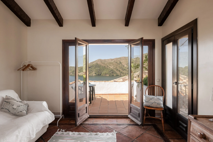 Image No.18-6 Bed Villa for sale