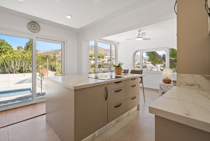 Image No.17-3 Bed Villa for sale